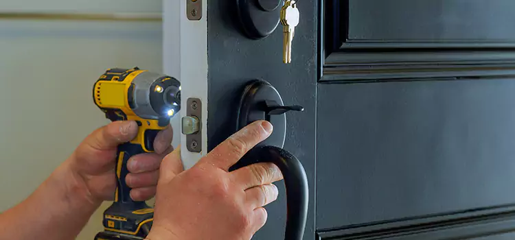 Commercial Door Lock Installation Town n Country